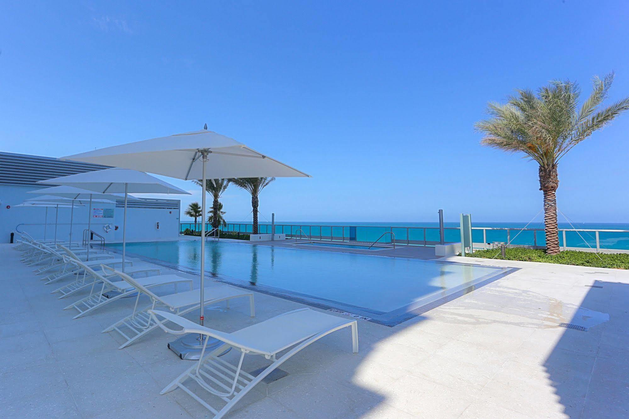 Monte Carlo Miami Suite ไมอามีบีช ภายนอก รูปภาพ