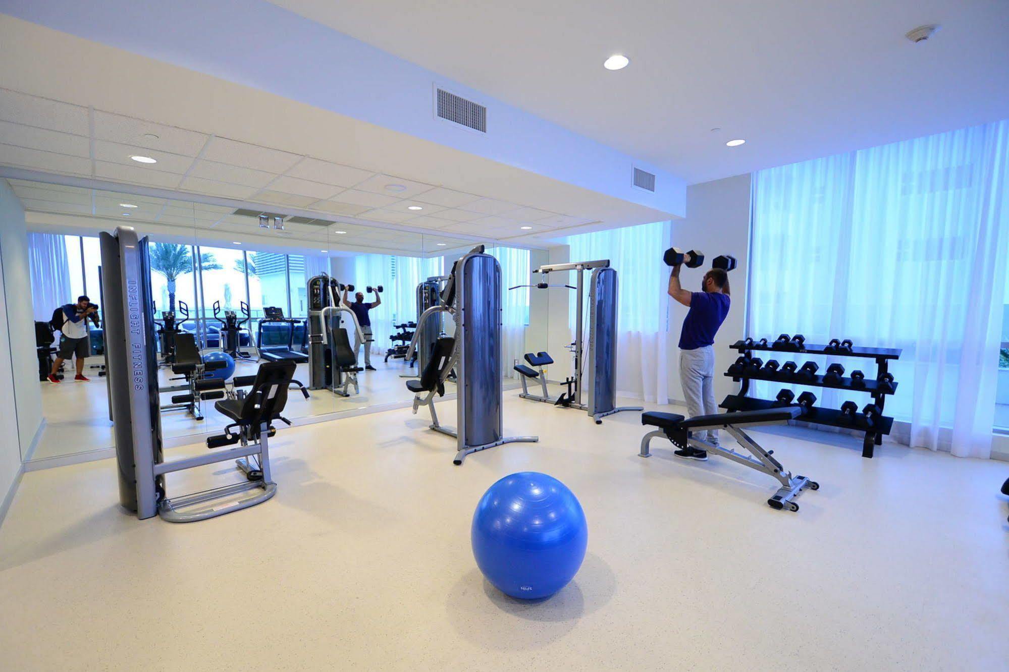 Monte Carlo Miami Suite ไมอามีบีช ภายนอก รูปภาพ